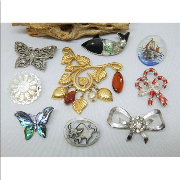 Vintage Silver Tone another Pearl Brooch. - Picture 3 of 4